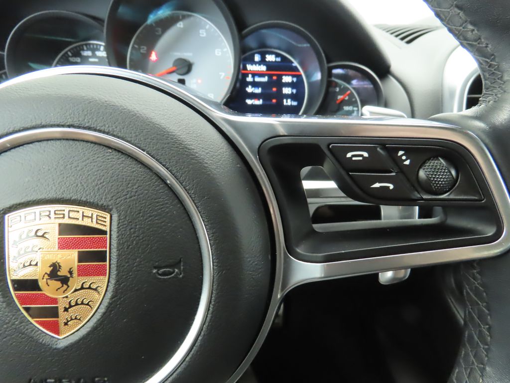 2016 Porsche Cayenne S 12