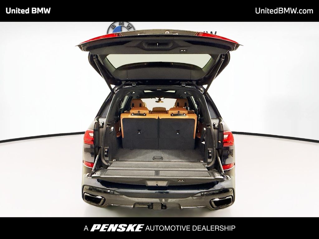 Thumbnail: 2022 BMW X7 - 15