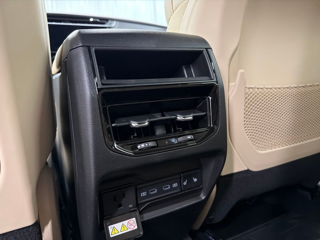 2026 Jeep Grand Cherokee Limited - 11