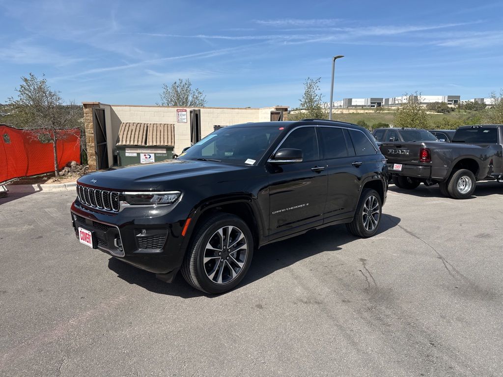Used Car 2023 Jeep Grand Cherokee  Overland For Sale Under $40,000 In Austin, Texas
