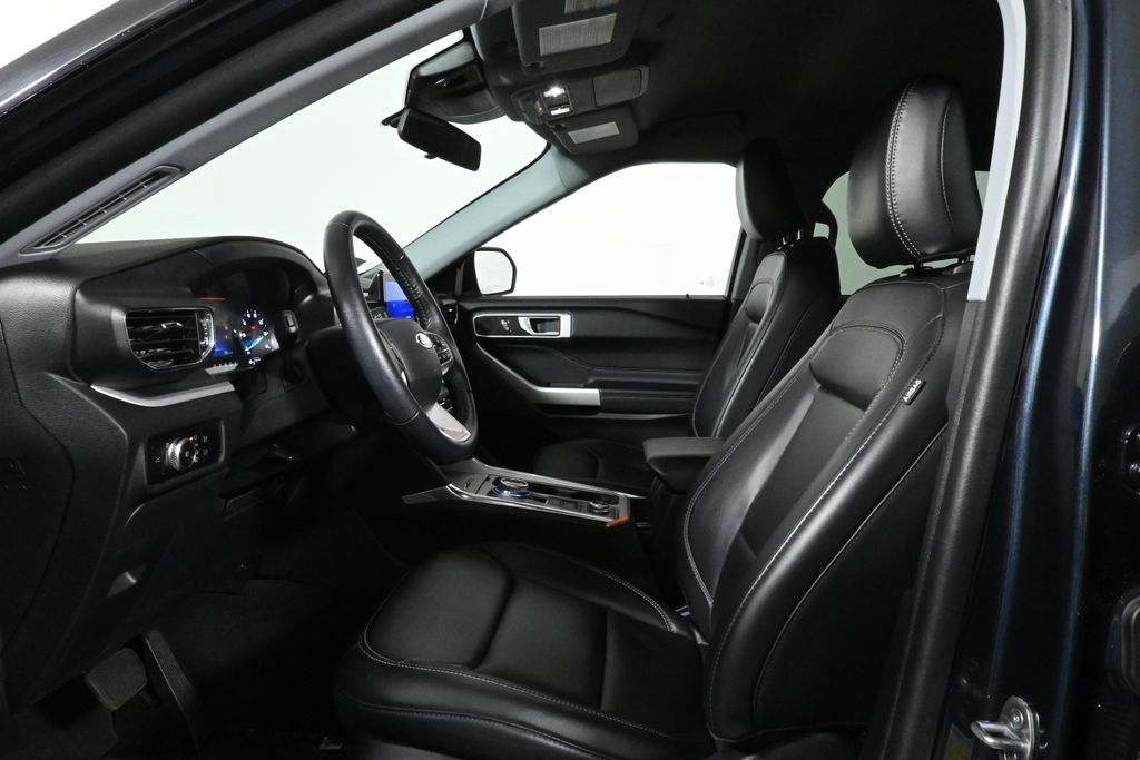 Thumbnail: 2023 Ford Explorer - 3