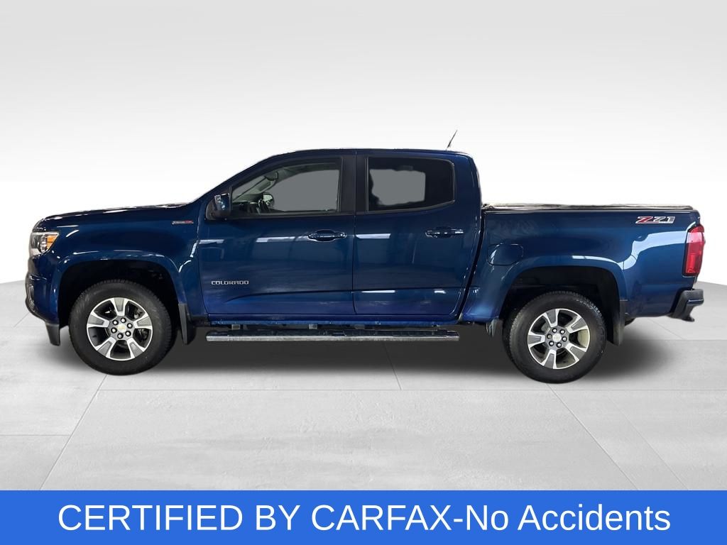 View vehicle photo 2