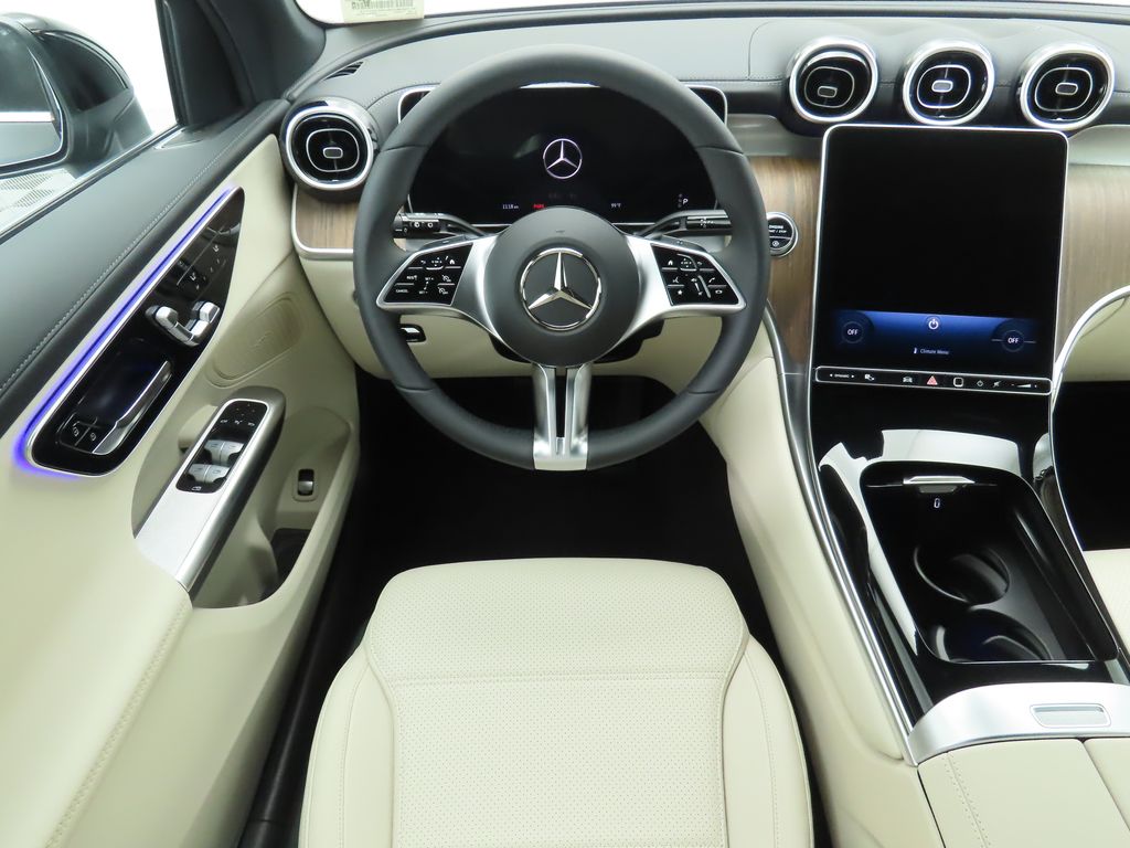 2024 Mercedes-Benz GLC 300 10