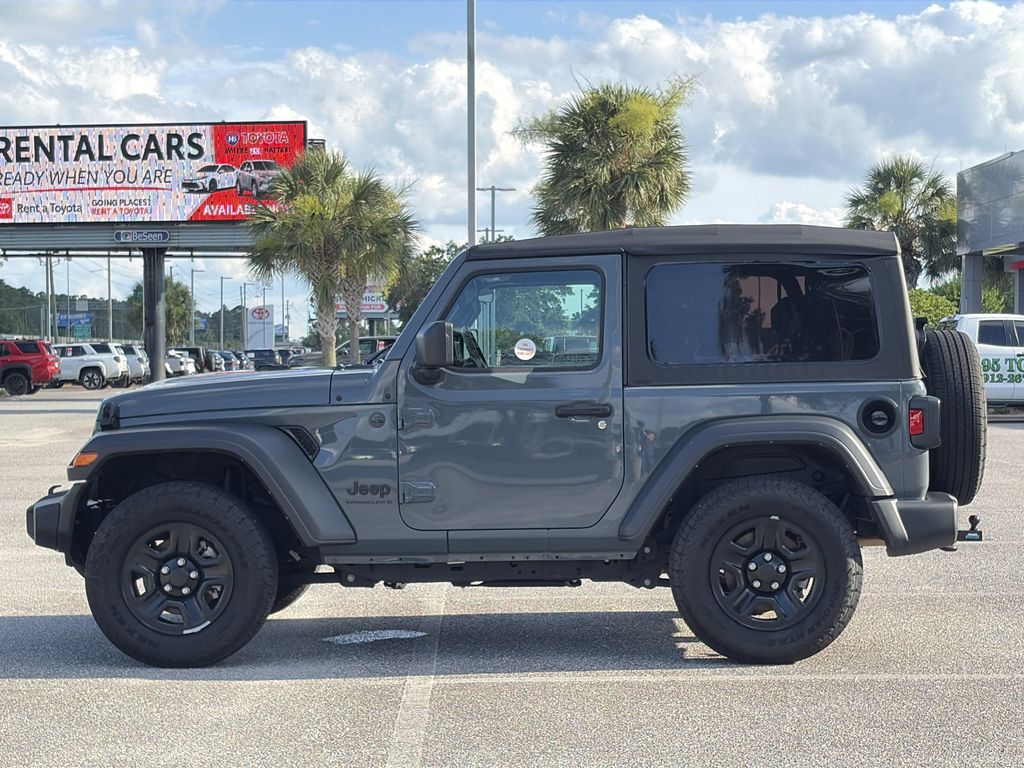 Used 2025 Jeep Wrangler SUV
