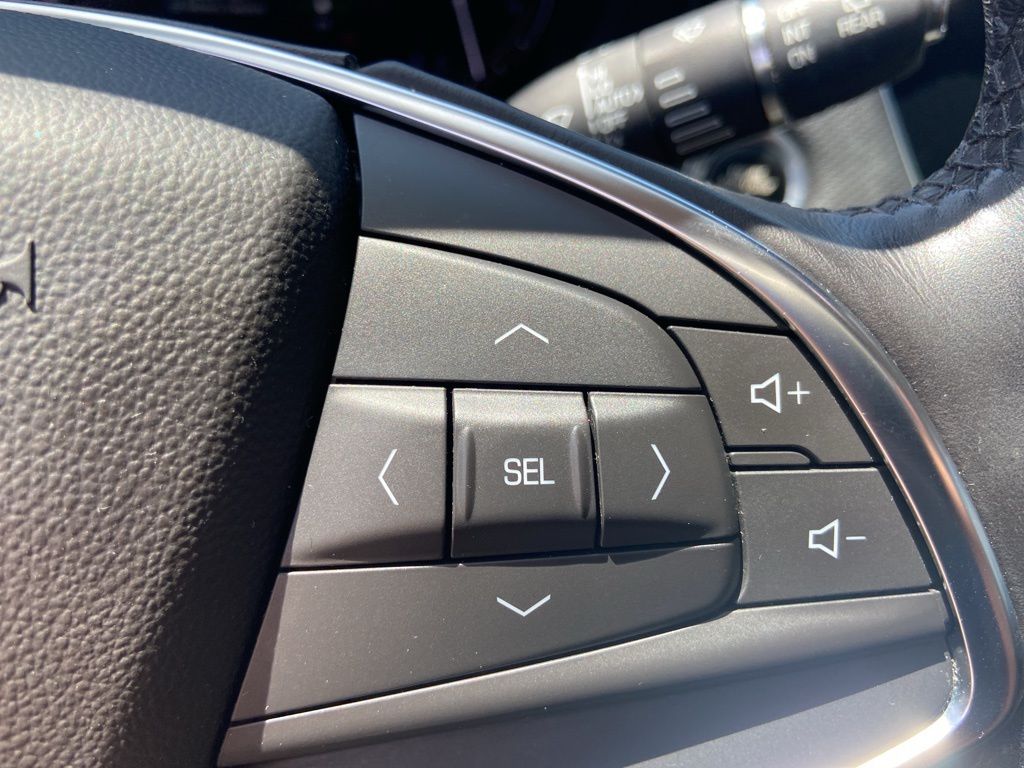 Thumbnail: 2018 Cadillac XT5 - 22