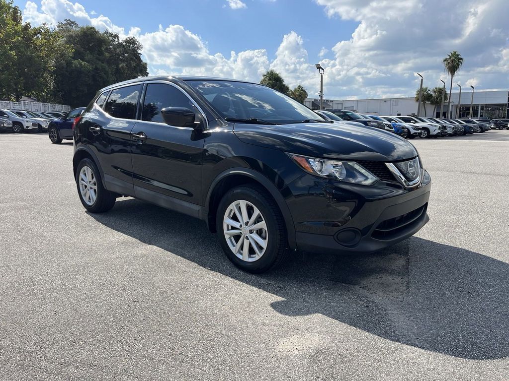 2018 Nissan Rogue Sport S 2