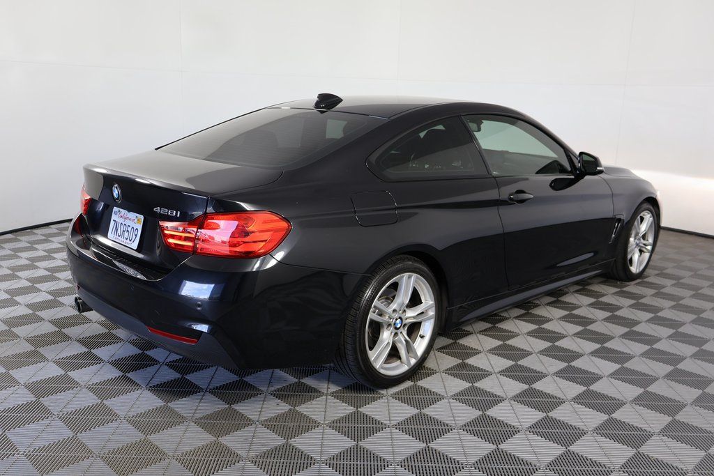 Thumbnail: 2015 BMW 4 Series - 4