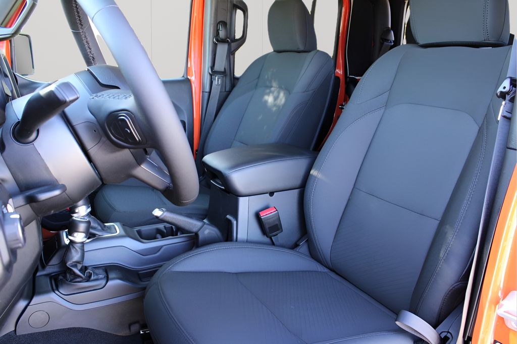 Used Car 2023 Jeep Gladiator  Willys For Sale Under $35,000 In Austin, Texas