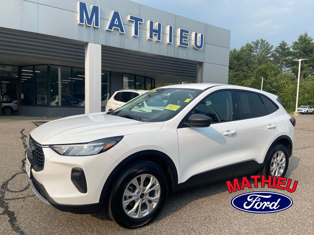 Oxford White 2025 Ford Escape SUV / Crossover All-Wheel Drive 8-Speed Automatic