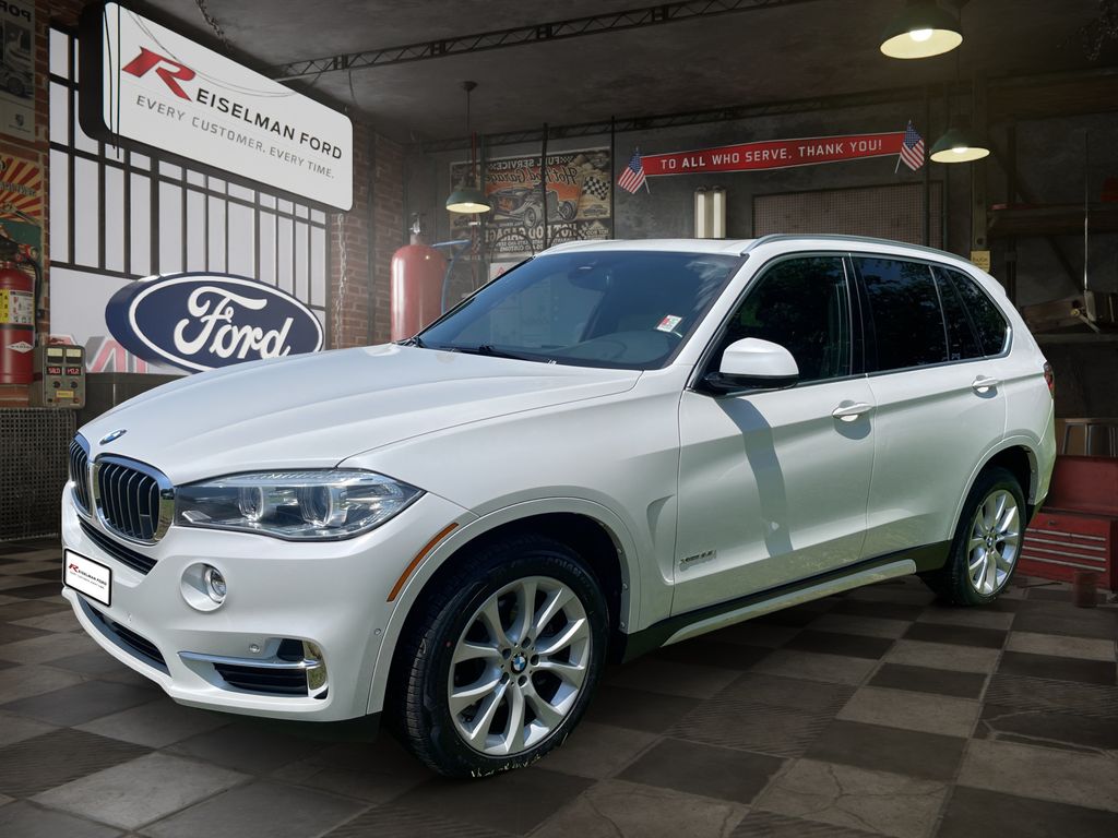 White Metallic 2018 BMW X5 SUV / Crossover All-Wheel Drive 8-Speed Automatic