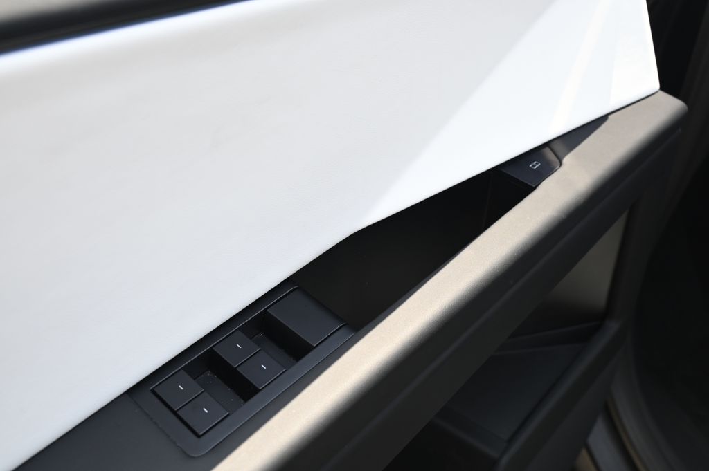 Thumbnail: 2024 Tesla Cybertruck - 28