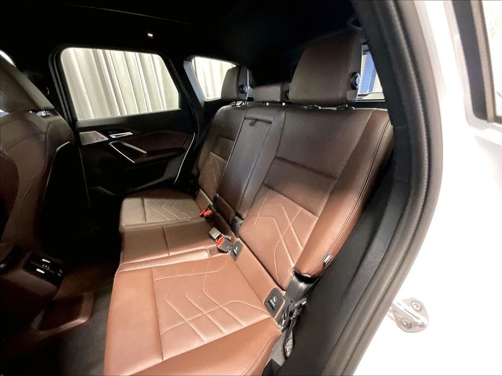 2025 BMW X1 — photo 15
