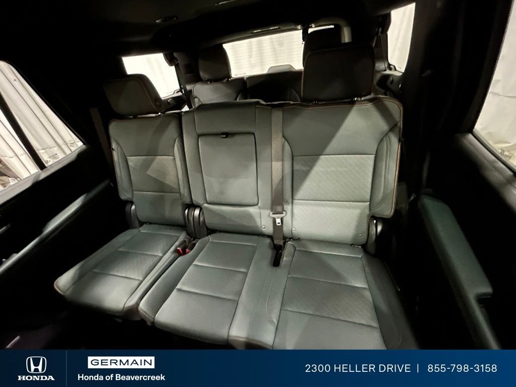 Used 2025 Black GMC AT4 image 28
