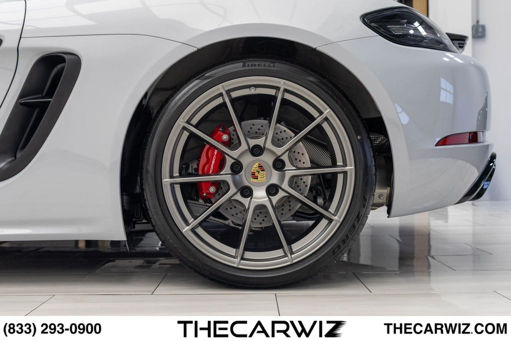 2023 Porsche 718 Cayman