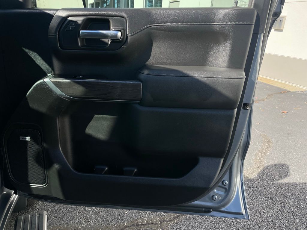 Thumbnail: 2019 Chevrolet Silverado 1500 - 29