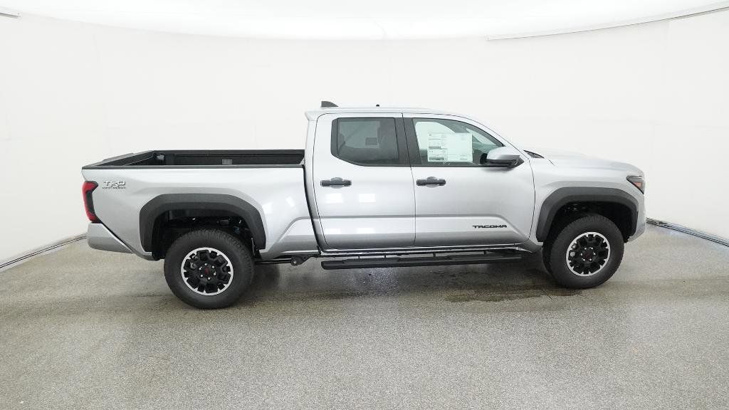 Thumbnail: 2025 Toyota Tacoma - 18