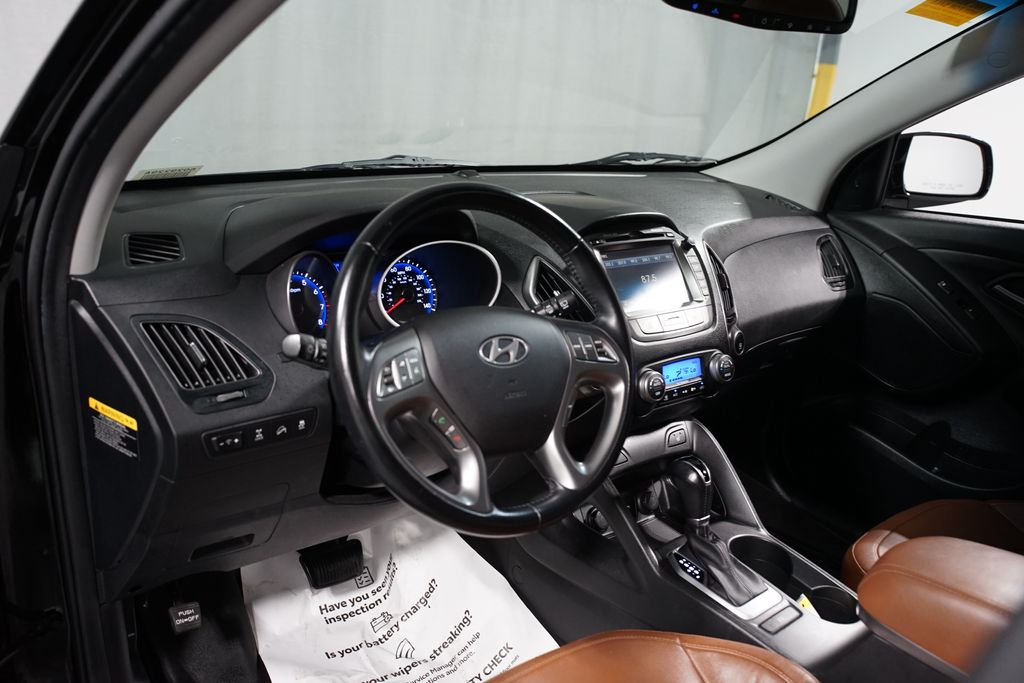Thumbnail: 2015 Hyundai Tucson - 11