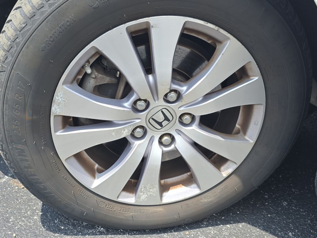 Used 2016  Honda SE image 9