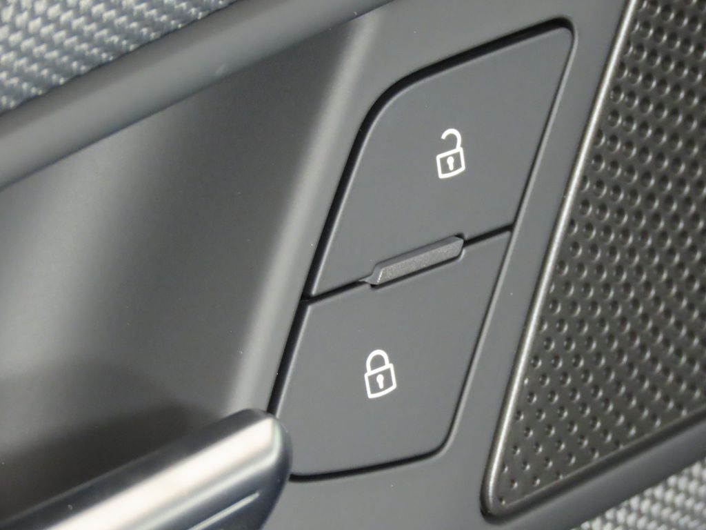 Thumbnail: 2026 Audi Q3 - 29