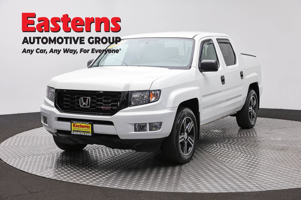 White 2014 Honda Ridgeline Pickup Truck Four-Wheel Drive 5-Speed Automatic