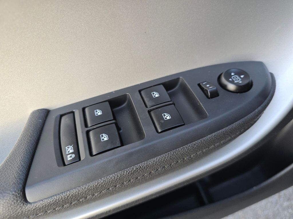 2013 Chevrolet Volt Base photo 29