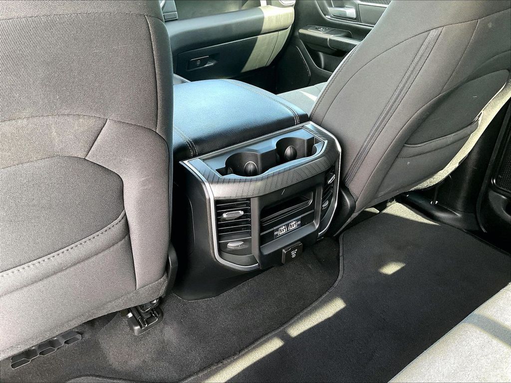 2025 Ram 1500 — photo 28