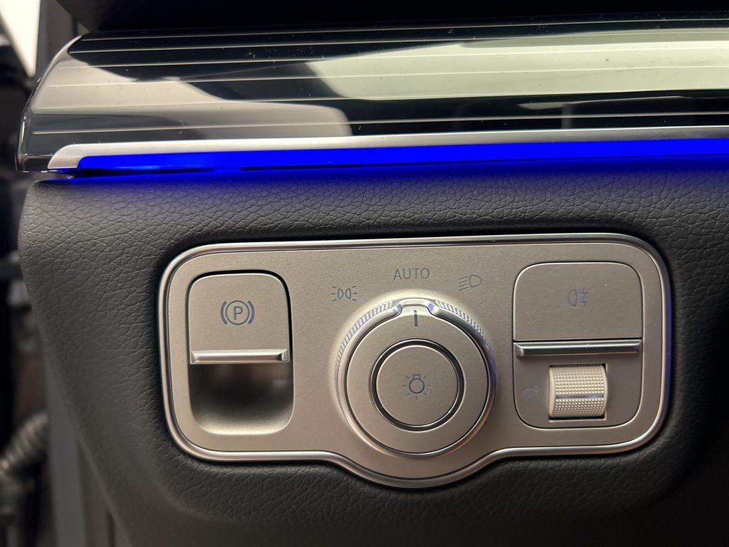 Thumbnail: 2025 Mercedes-Benz GLE - 21