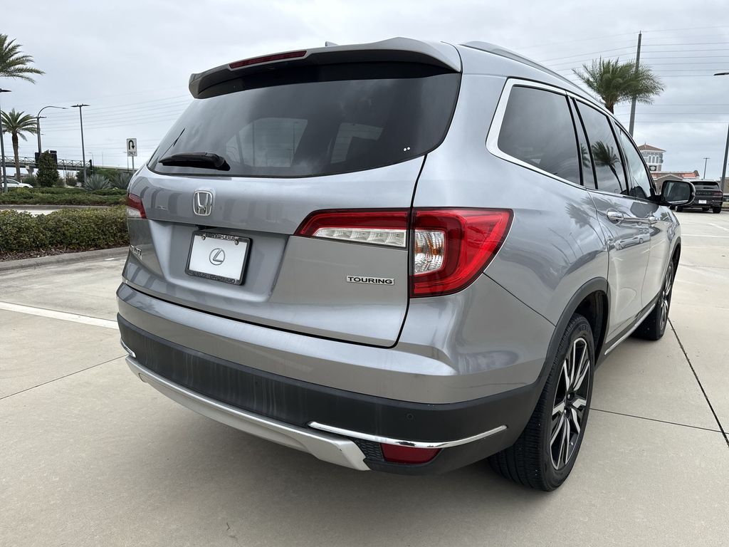 Thumbnail: 2019 Honda Pilot - 11