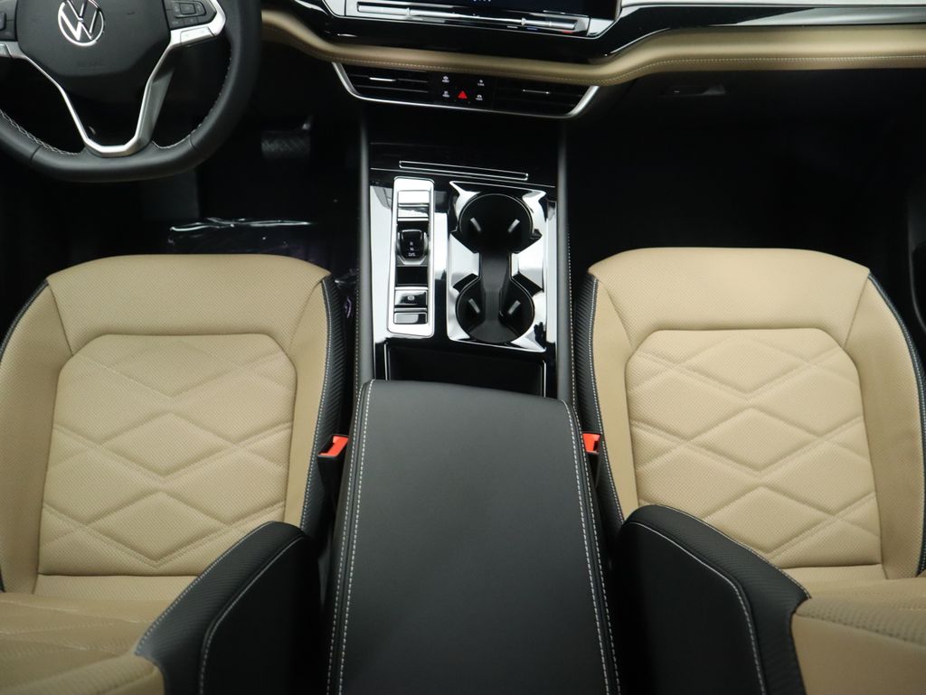 Thumbnail: 2026 Volkswagen Atlas - 16