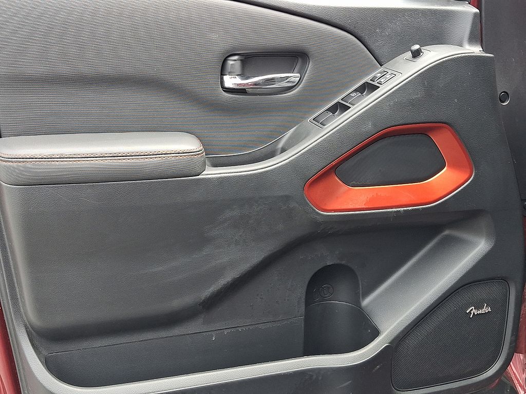 2024 Nissan Frontier — photo 13