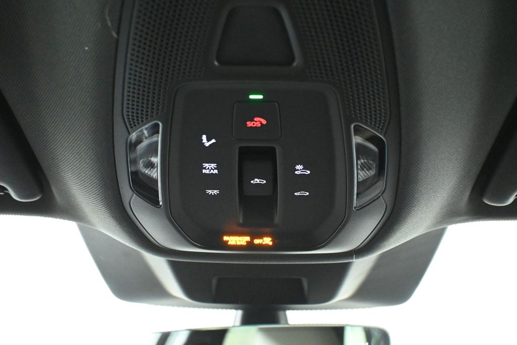 Thumbnail: 2025 Audi Q5 - 16