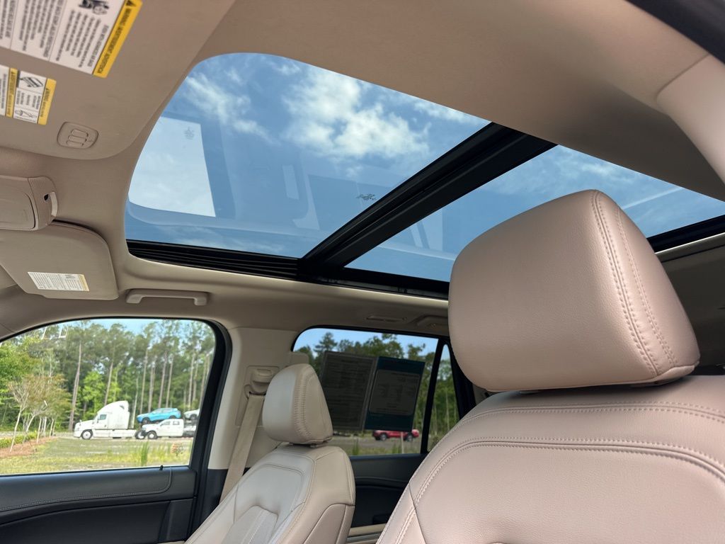 2023 Agate Black Metallic Ford Expedition Limited RWD SUV