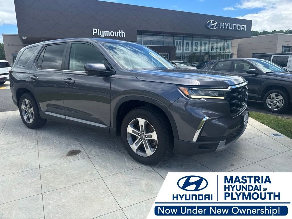 Gray (Modern Steel) 2025 Honda Pilot SUV / Crossover All-Wheel Drive Automatic