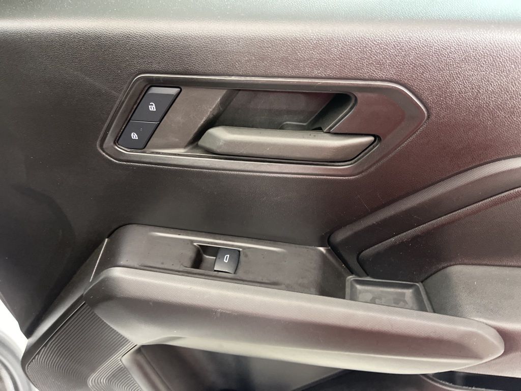 Thumbnail: 2024 Chevrolet Colorado - 9