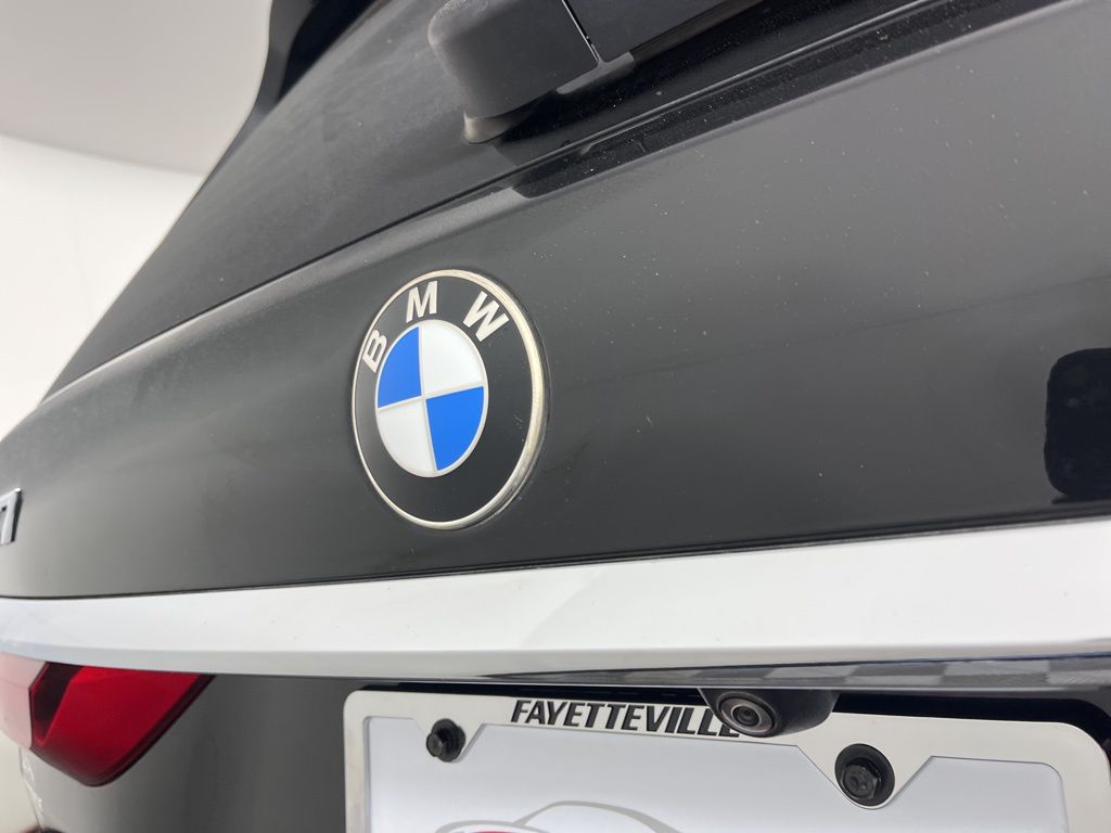 Thumbnail: 2022 BMW X7 - 17