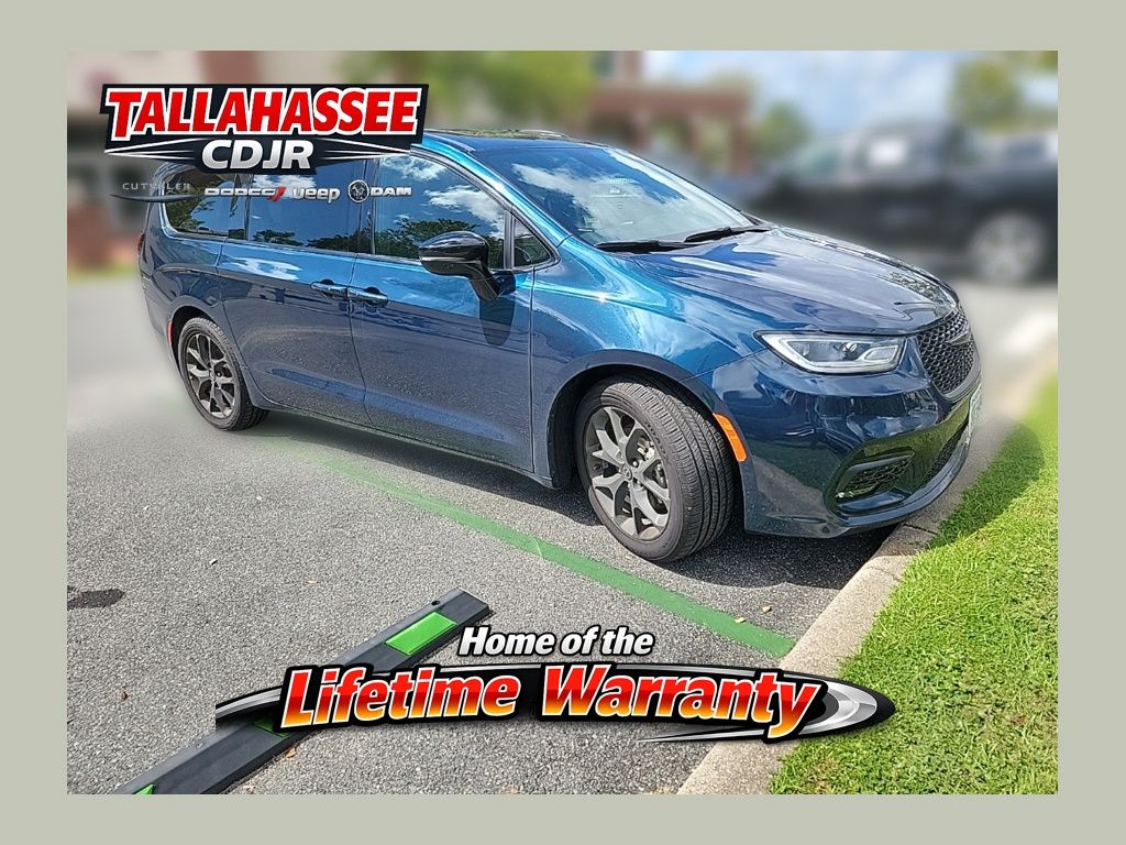 2025 Chrysler Pacifica Limited FWD