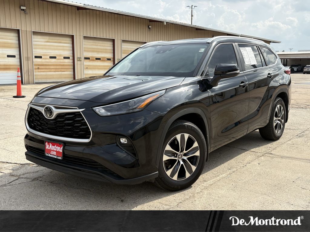 2023 Toyota Highlander XLE Black at Legacy Ford