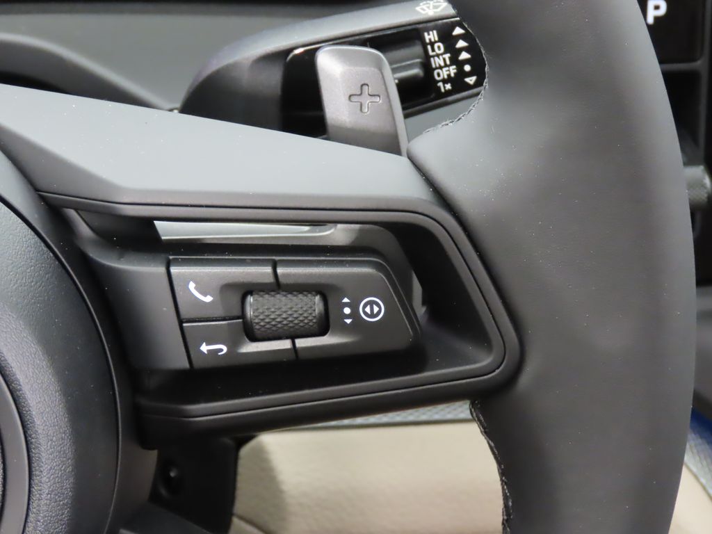 Thumbnail: 2026 Porsche Panamera - 22