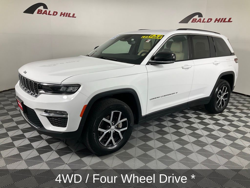 View vehicle photo 3