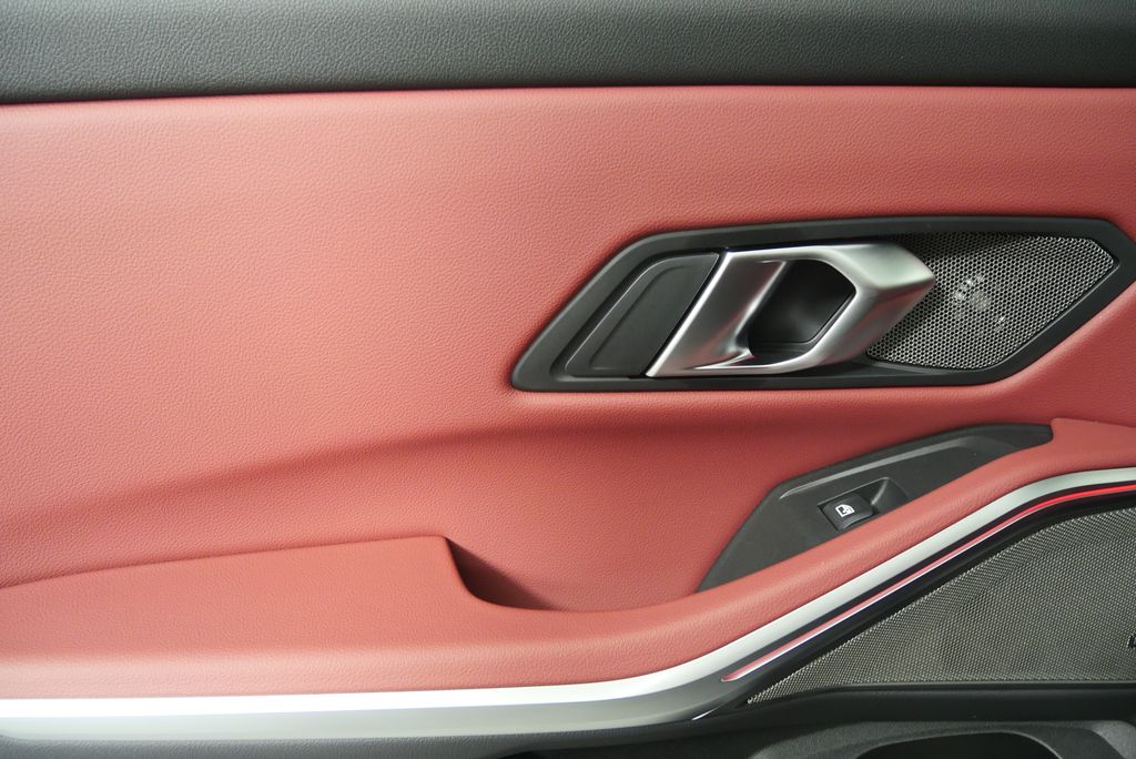 2025 BMW 3 Series 330i 13