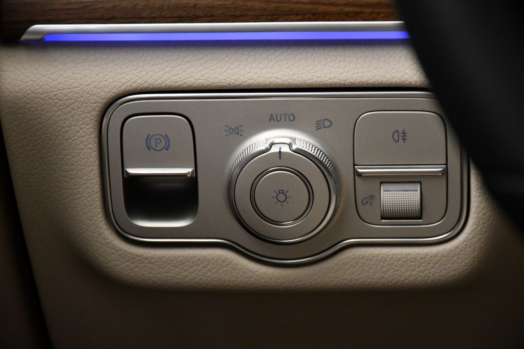 Thumbnail: 2026 Mercedes-Benz GLE - 21