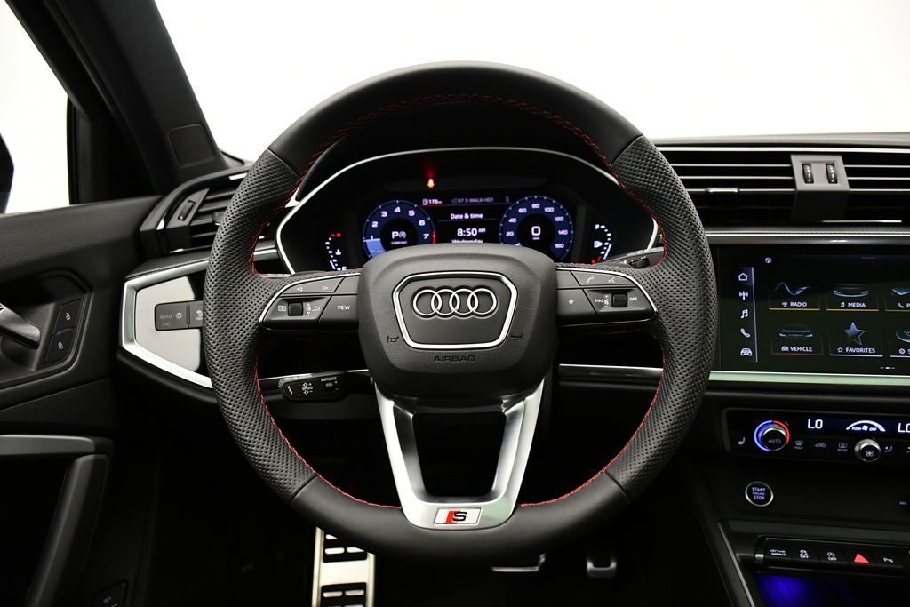 2025 Audi Q3  22