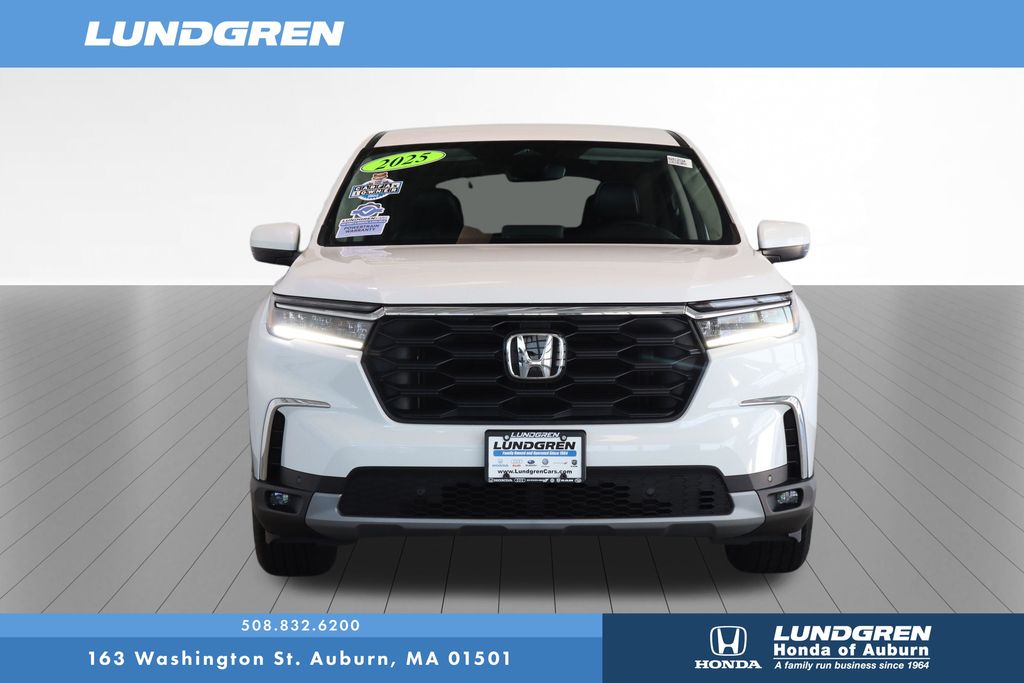 Used 2025 Honda Pilot SUV