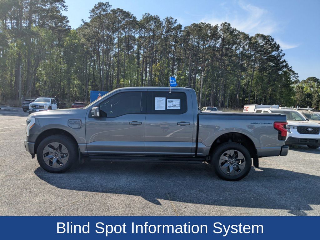 2023 Ford F-150 Lightning LARIAT