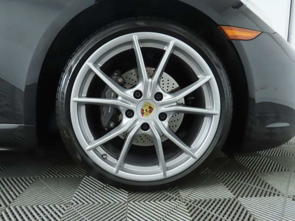 2024 Porsche 718 Cayman  28