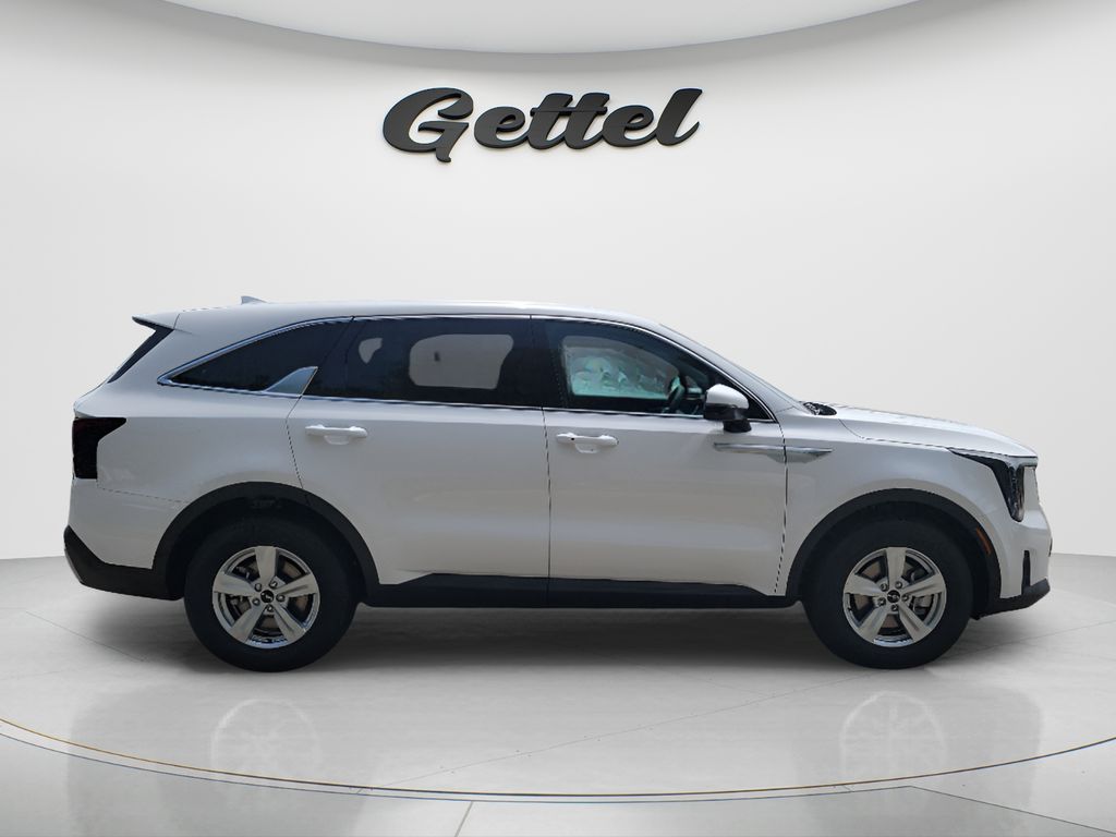 New 2026 White Kia LX image 4