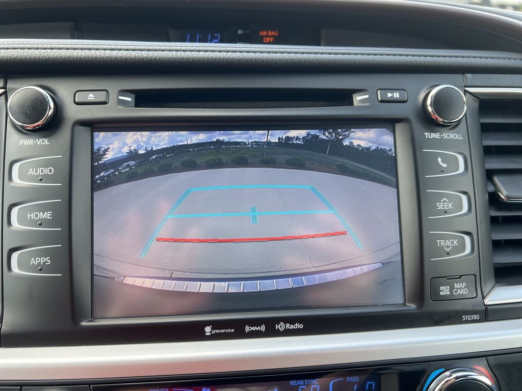 2019 Midnight Black Metallic Toyota Highlander XLE AWD SUV