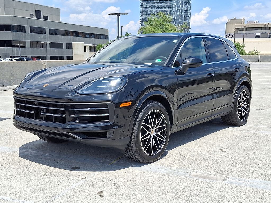 Thumbnail: 2025 Porsche Cayenne - 1