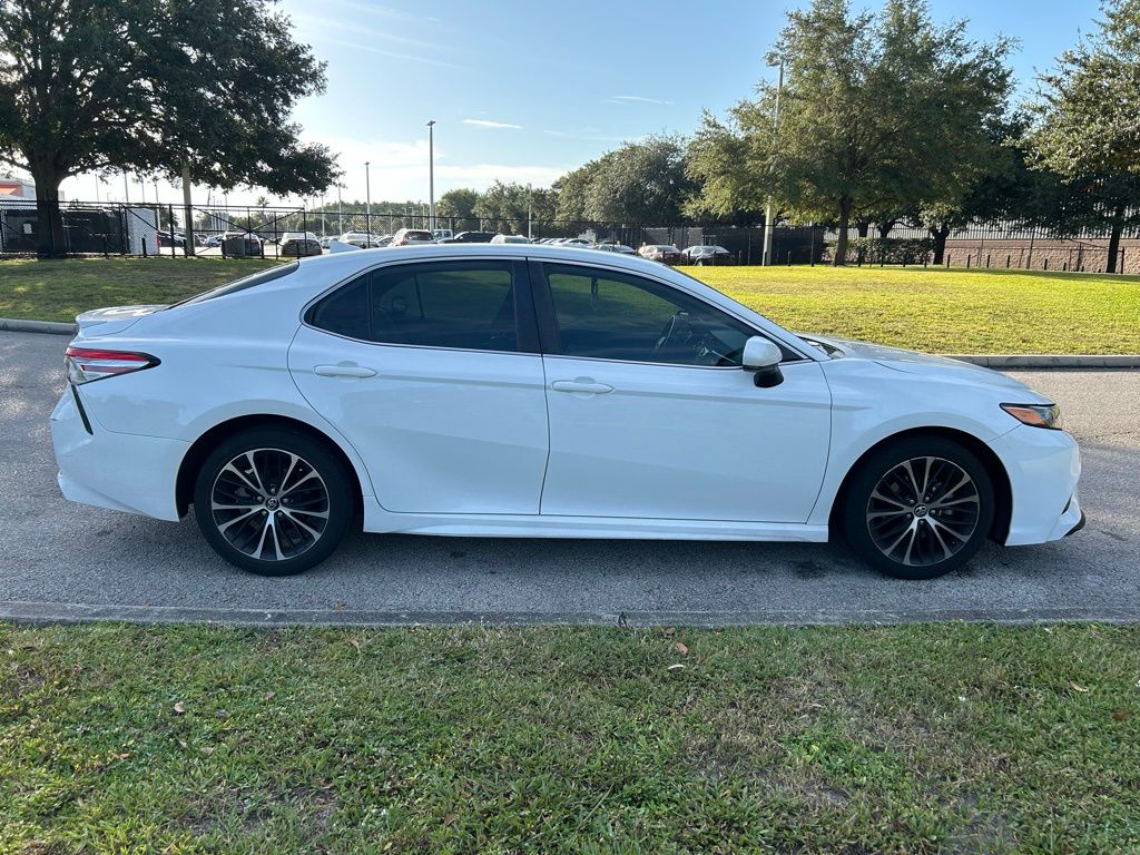 Thumbnail: 2020 Toyota Camry - 6