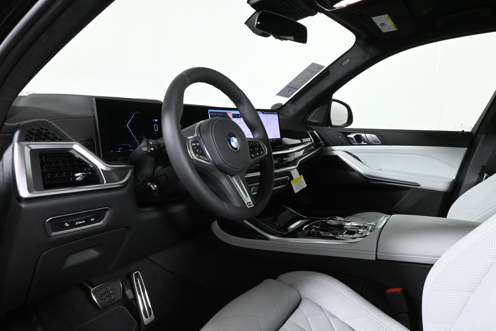 Thumbnail: 2027 BMW X7 - 15